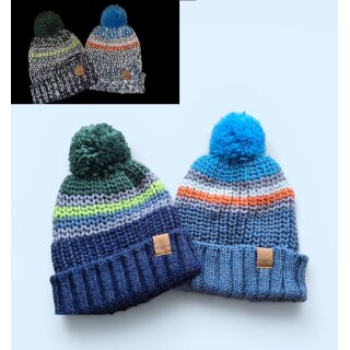 Gestrickte Kinder-Wintermütze mit Reflexgarn und Bommel  – verschiedene Farben